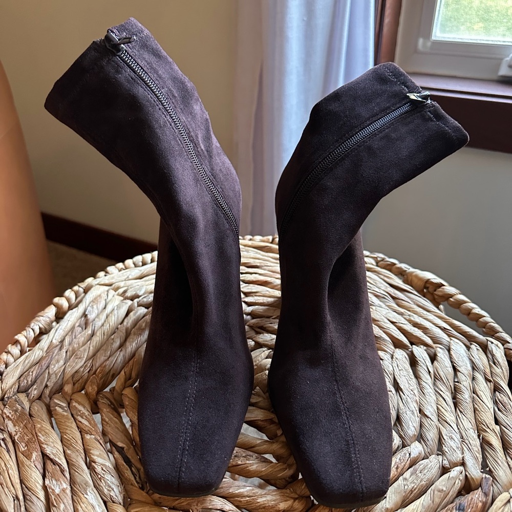Elegant Brown Ankle Boots